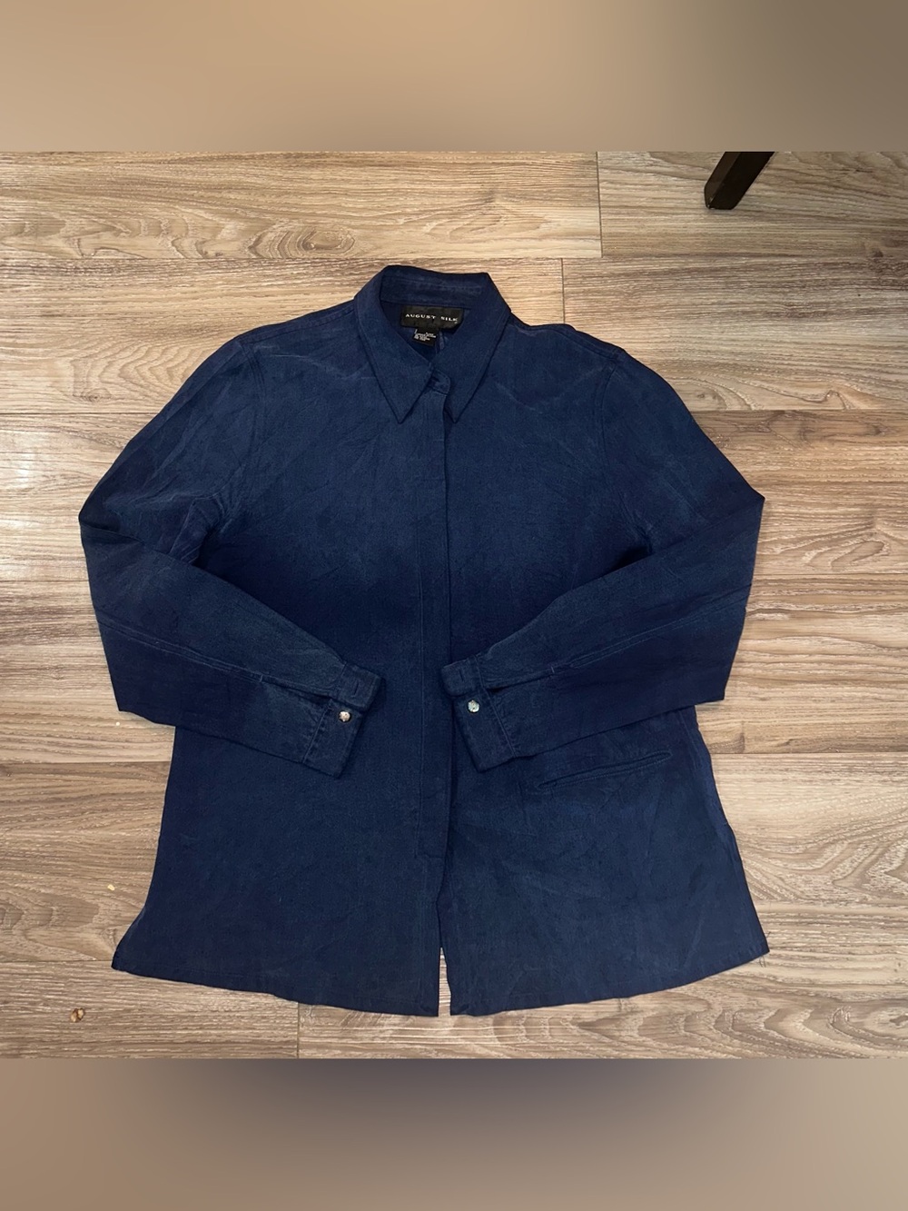 August Silk Women's Navy Button-Front shirt size large